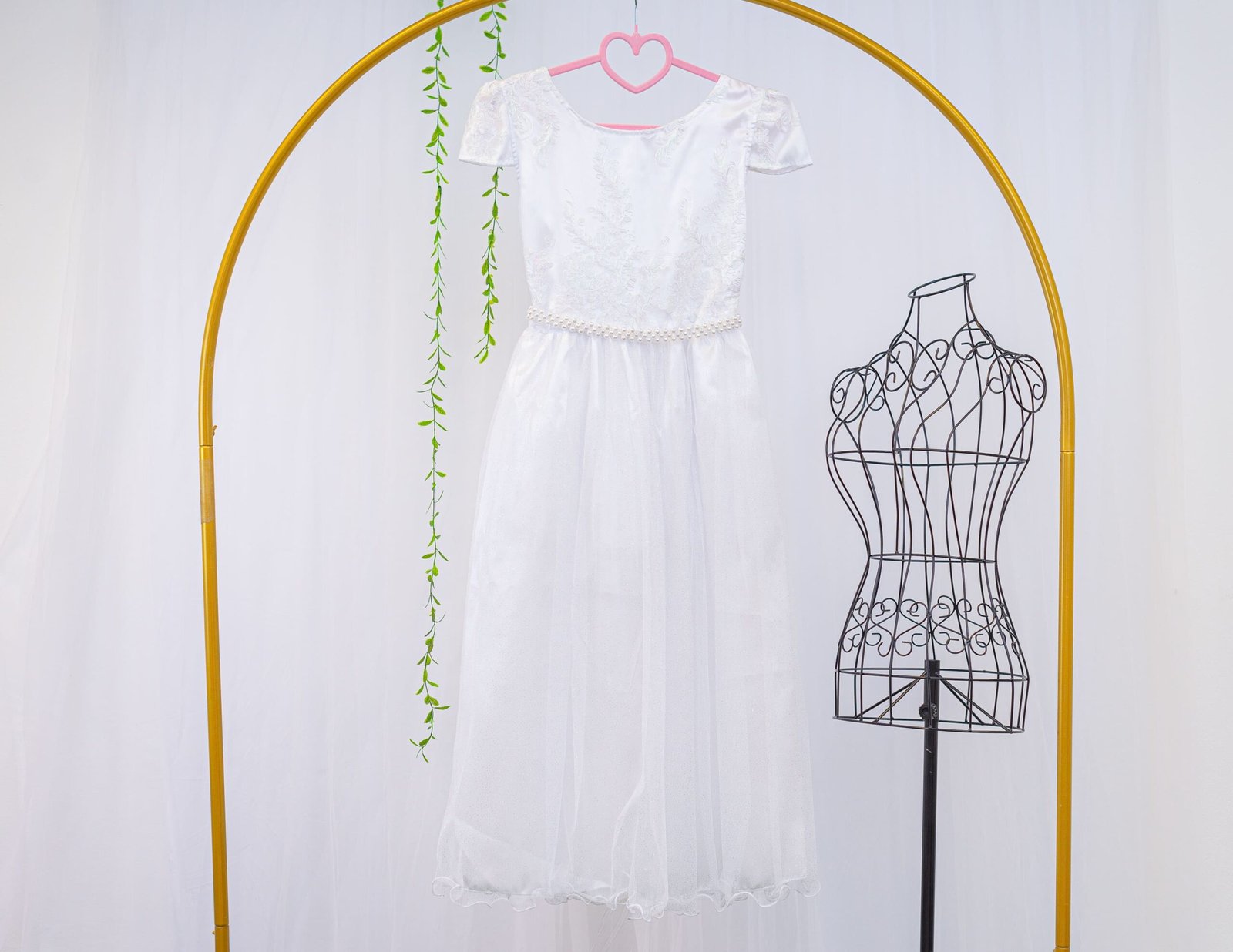 Vestido com tule borado Floral