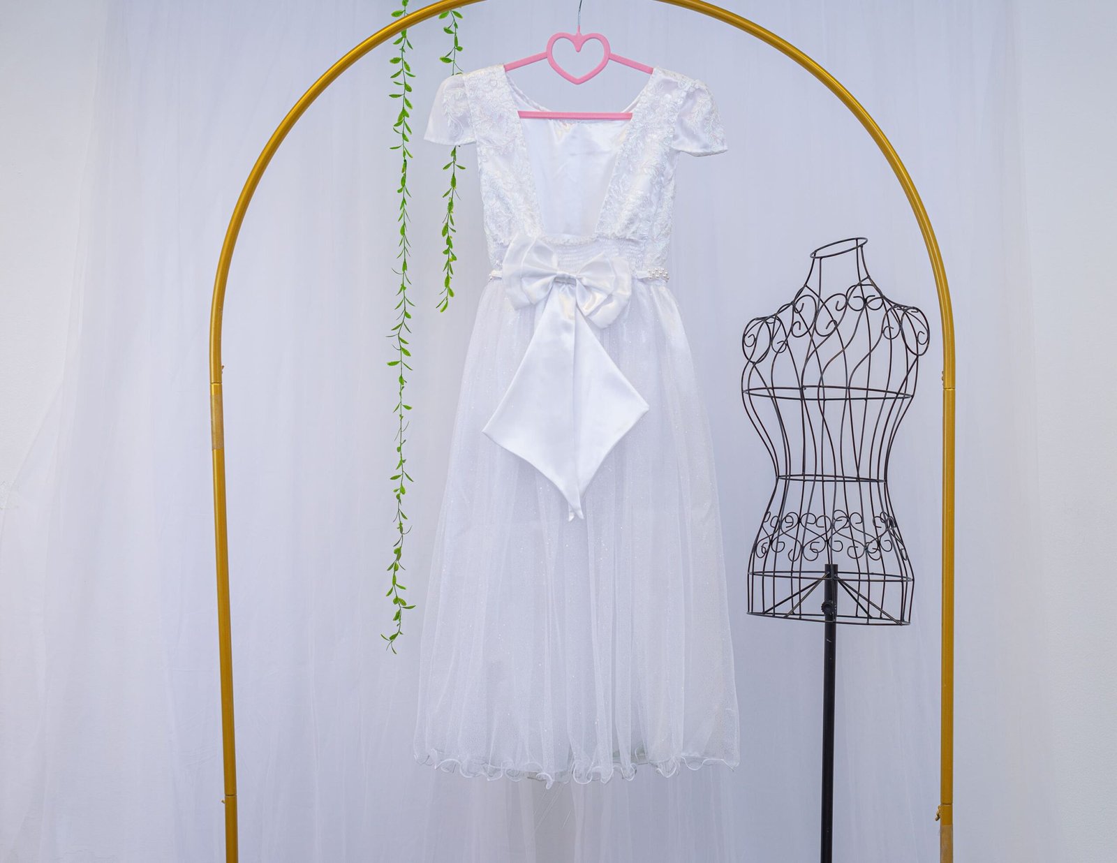 Vestido com tule borado Floral - Image 4