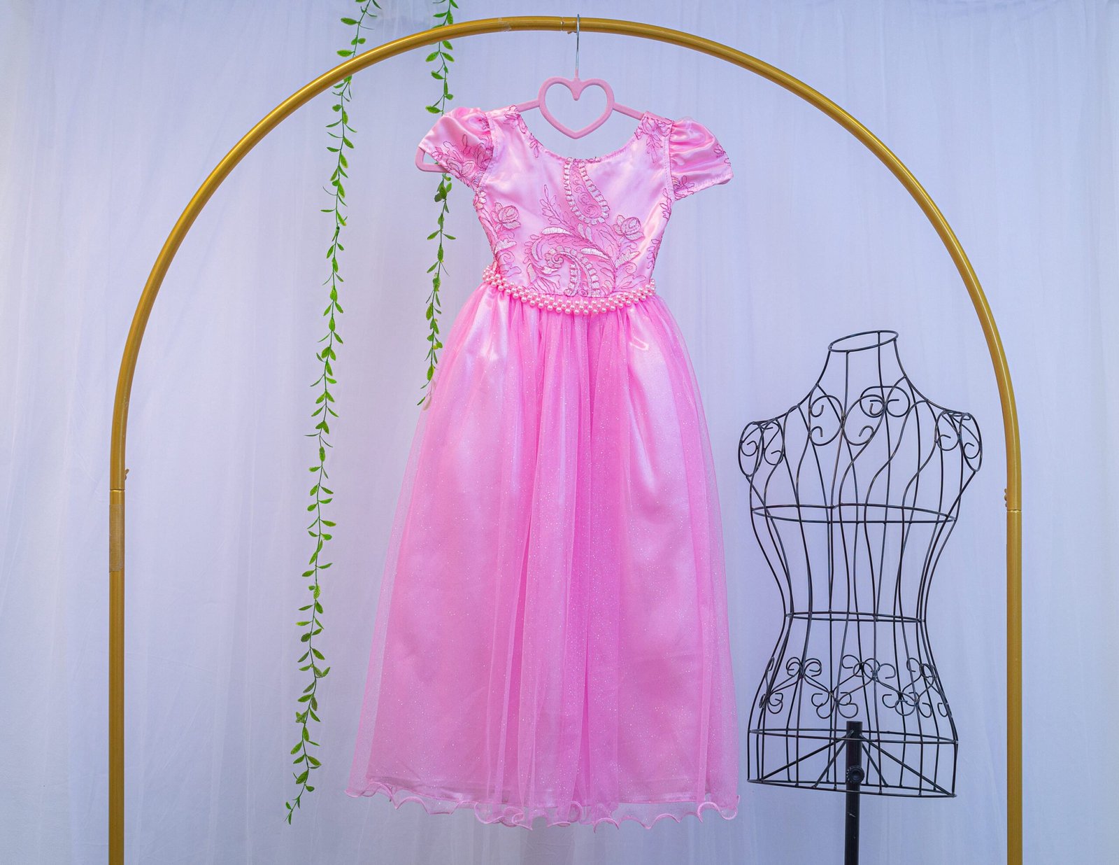 Vestido com tule borado Floral - Image 10