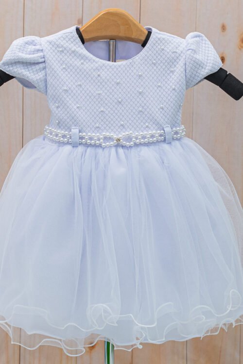 Vestido Branco com Pérolas